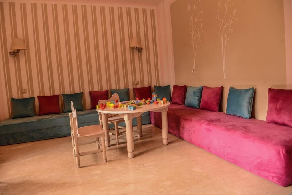 Beautiful, Great Equipped 122 M Holiday Apartment Near Majorelle Garden And Gueliz With Pool Views And A Large Balcony And Terrace Marakéš Exteriér fotografie