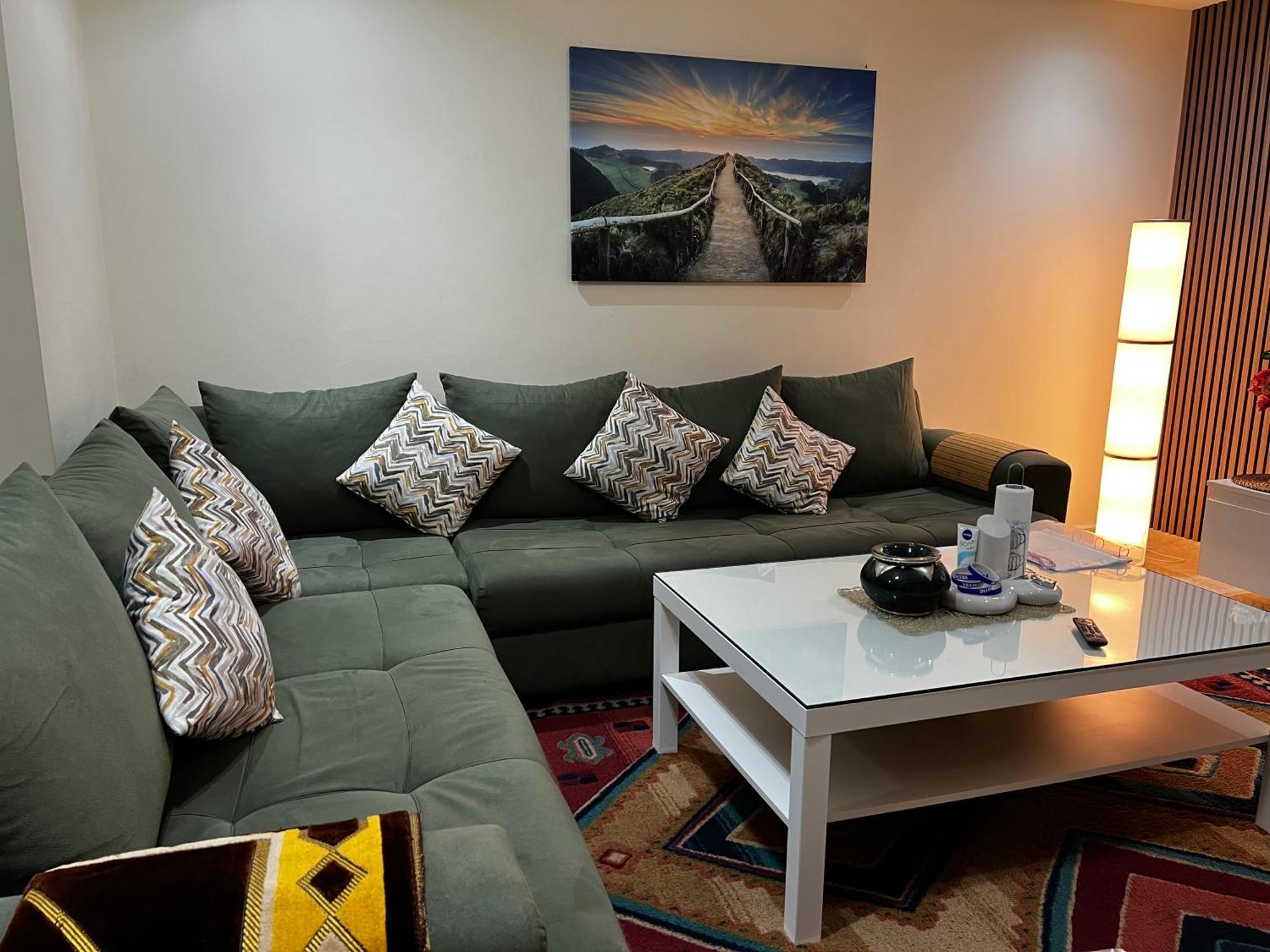Beautiful, Great Equipped 122 M Holiday Apartment Near Majorelle Garden And Gueliz With Pool Views And A Large Balcony And Terrace Marakéš Exteriér fotografie